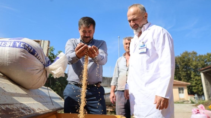 Seyyar selektör makinesi çiftçilerin hizmetinde